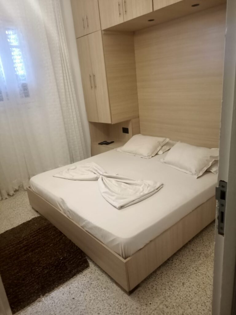 whatsapp image 2024 11 21 à 11.42.45 717d7420